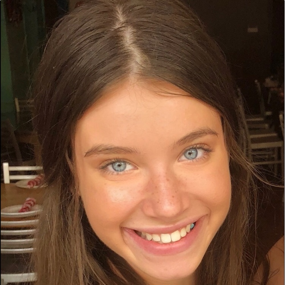 Meet your Posher, Brooke